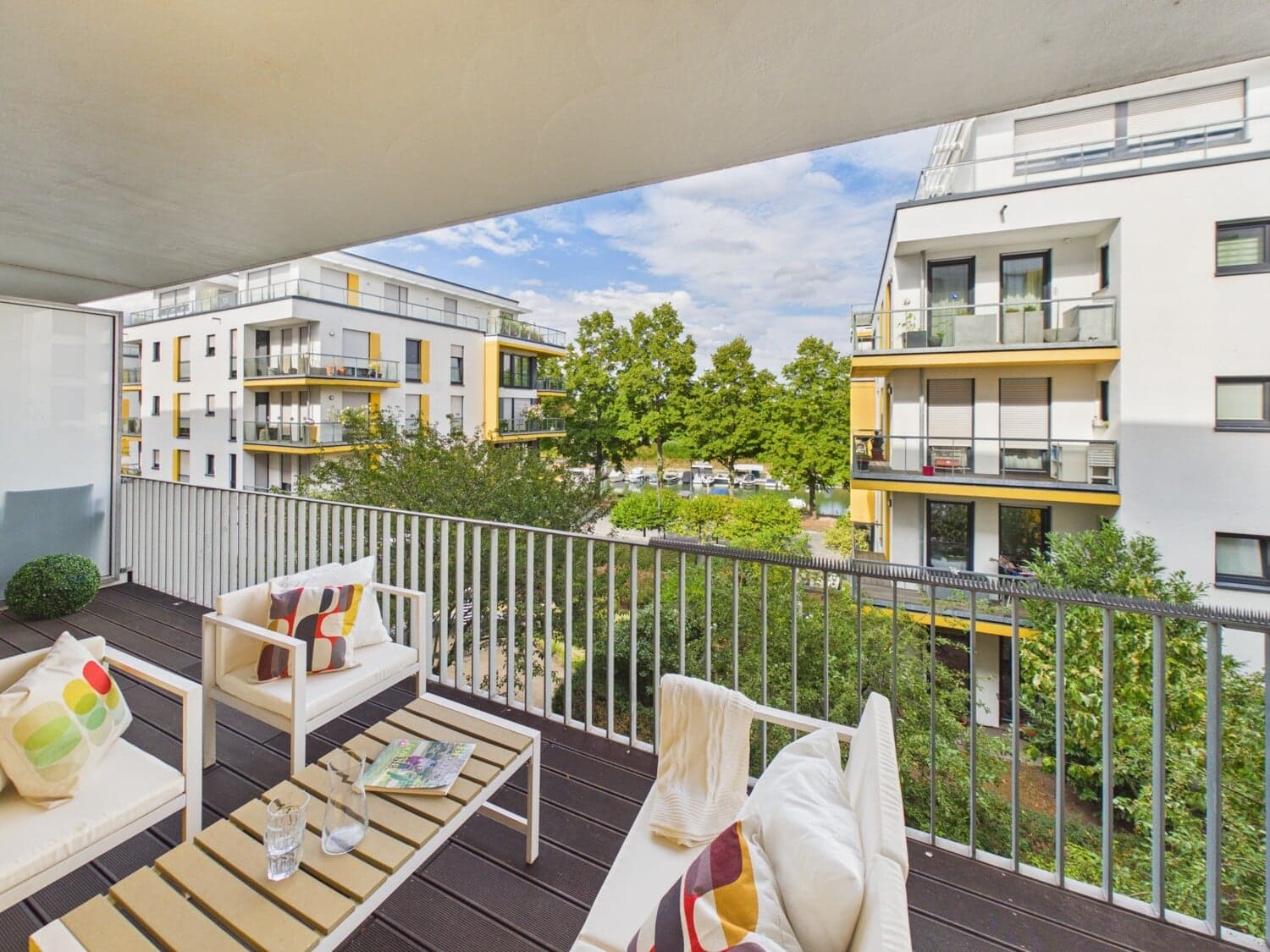 Wohnen, wo der Rhein begeistert – Charmante, altersgerechte 3-Zimmer-Wohnung mit Rheinblick